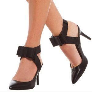 Karl Lagerfeld Paris Tuxedo Bow Robin Pumps. 7